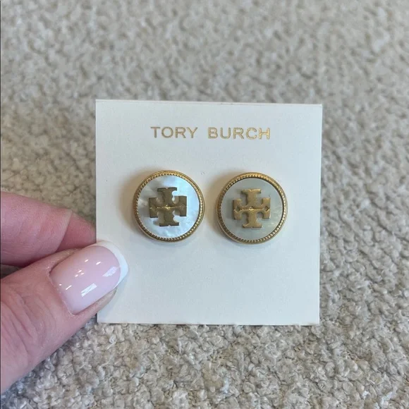 Auth NEW Tory Burch Semi Precious Ivory Mother Pearl Round BUTTON Stud Earring - Picture 1 of 2